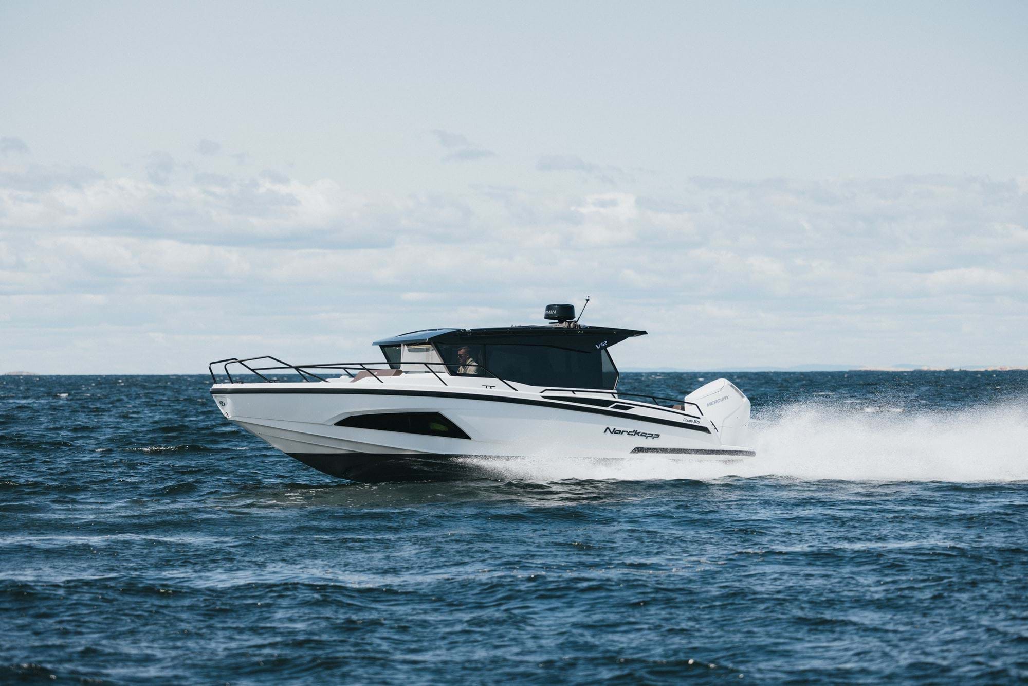 Nordkapp Coupe 905